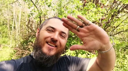 2201.  Czyste Kosmetyki Szampony Kremy Inne