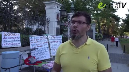 Sierżant SW głoduje pod ministerstwem.  System odebrał mu WSZYSTKO! mp4 686x432