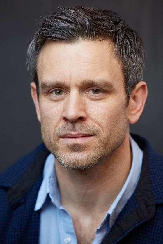 Simon MacLean