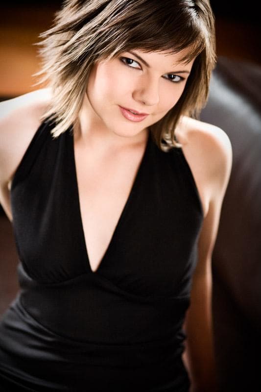 Julia Rhodes