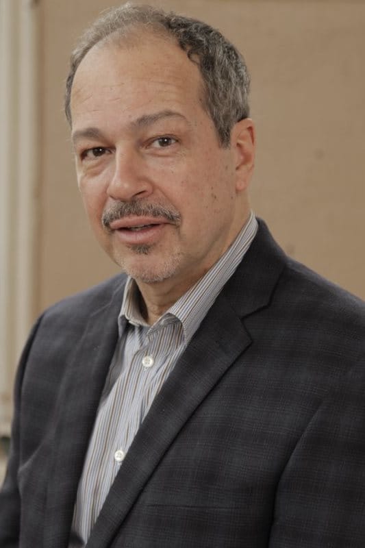 Gilbert Cruz