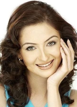 Saumya Tandon