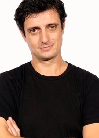 Adriano Carvalho