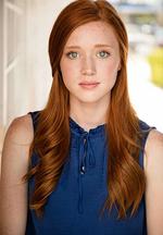 Aktor Chloe Ray Warmoth