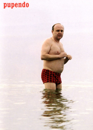 Pupendo (2003)