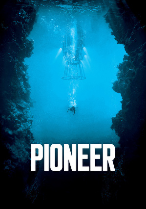 Pod dnem / Pionér (2013)