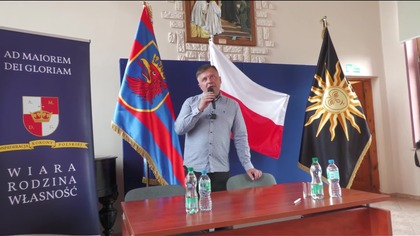 Dr Mateusz Piskorski: Nielegalni imigranci idą do Polski!