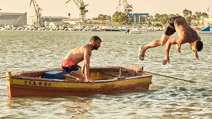 Między morzem a oceanem (2018) Napisy PL