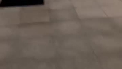 Co się dzieje.  Poseł Sterczewski wnosi rower do #Sejm.  