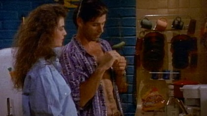 Tropical. Heat. S02E19