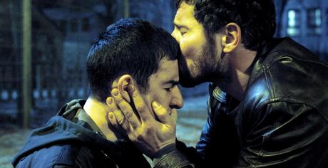 Pęknięcia w betonie (2014)