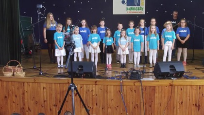 Schola Małe Aniołki - występ na XXX Festiwalu Piosenki Religijnej w Markuszowie
