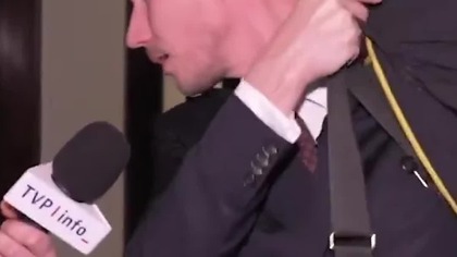 TVP ŚCIGA BERKOWICZA PO KORYTARZACH SEJMOWYCH!