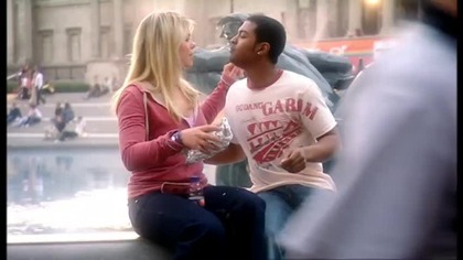 S01E04 Aliens of London