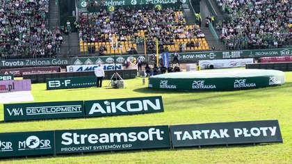 UPADEK HURYSZA I TRZEŚNIEWSKIEGO PODCZAS MECZU FALUBAZ VS ROW!