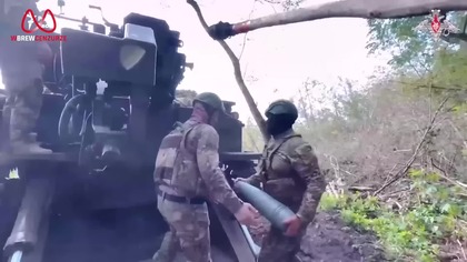 Ukraińcy wpadają w kotły! (1080p 25fps H264-128kbit AAC)