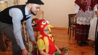 Widowisko pt.  Wędrując za słońcem - od Dyngusa do Herodów w dworku Kossaków w Kośminie gm.  Żyrzyn