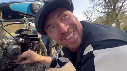 Nie ma iskry.  Stoimy.  Wielka wyprawa na 100-letnich motocyklach